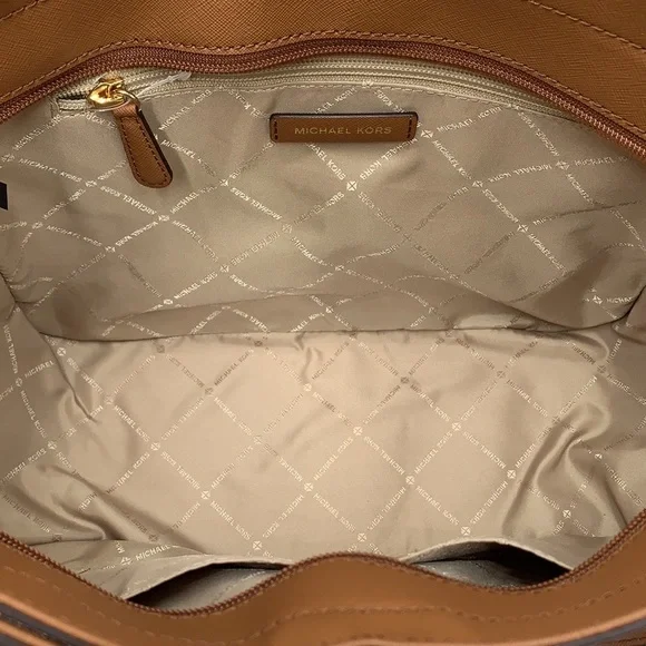 MICHAEL KORS LARGE X CHAIN SHOULDER TOTE & LG FLAT MULTIFUNCTIONAL PHONE…